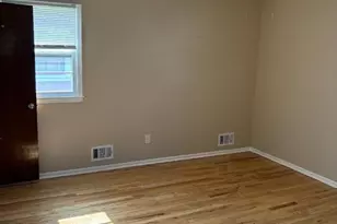 37 Young Ave 2nd Fl, Hillside, NJ 07205 - Photo 3