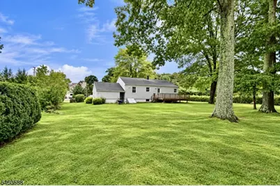 17 Moosepac Ln, Jefferson Township, NJ 07438 - Photo 11