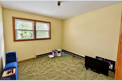 17 Moosepac Ln, Jefferson Township, NJ 07438 - Photo 7