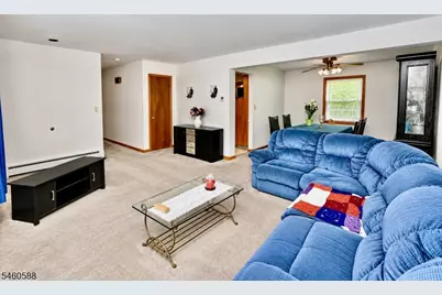 17 Moosepac Ln, Jefferson Township, NJ 07438 - Photo 3