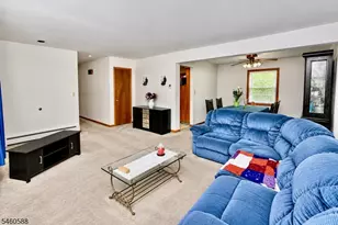 17 Moosepac Ln, Jefferson Township, NJ 07438 - Photo 3