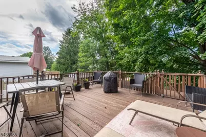 15 Washburn Pl, Caldwell, NJ 07006 - Photo 17