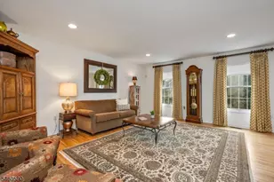 4 Moccasin Ct, Mahwah Twp., NJ 07430 - Photo 7