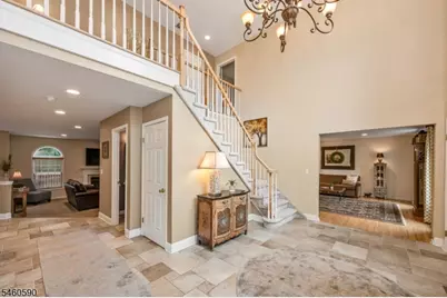 4 Moccasin Ct, Mahwah Twp., NJ 07430 - Photo 5
