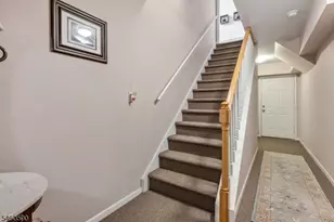 4 Moccasin Ct, Mahwah Twp., NJ 07430 - Photo 39
