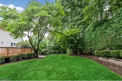 4 Moccasin Ct, Mahwah Twp., NJ 07430 - Photo 39
