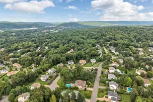4 Moccasin Ct, Mahwah Twp., NJ 07430 - Photo 49