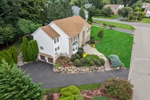 4 Moccasin Ct, Mahwah Twp., NJ 07430 - Photo 47