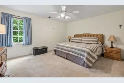4 Moccasin Ct, Mahwah Twp., NJ 07430 - Photo 29