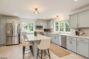 4 Moccasin Ct, Mahwah Twp., NJ 07430 - Photo 15