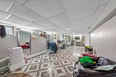 38 Nairn Pl, Newark, NJ 07108 - Photo 19