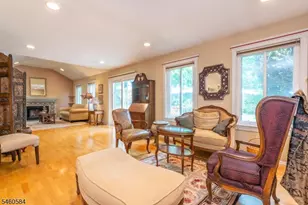 17 Constitution Ct, Montville Township, NJ 07045 - Photo 3