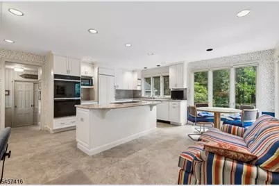 300 Oak Ridge Ave, Summit, NJ 07901 - Photo 5