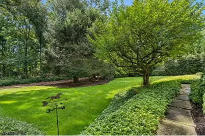 300 Oak Ridge Ave, Summit, NJ 07901 - Photo 43