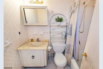 575 Grove St #F3, Clifton, NJ 07013 - Photo 17