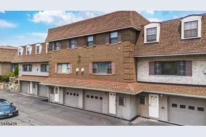 575 Grove St #F3, Clifton, NJ 07013 - Photo 3