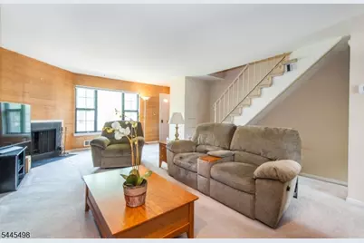575 Grove St #F3, Clifton, NJ 07013 - Photo 5