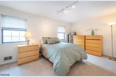 575 Grove St #F3, Clifton, NJ 07013 - Photo 19