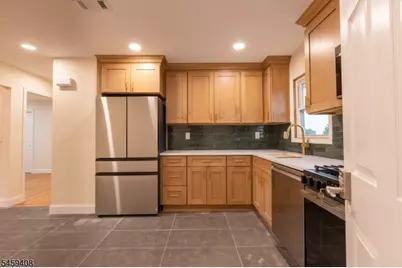 375 Broad St #2, Carlstadt, NJ 07072 - Photo 9