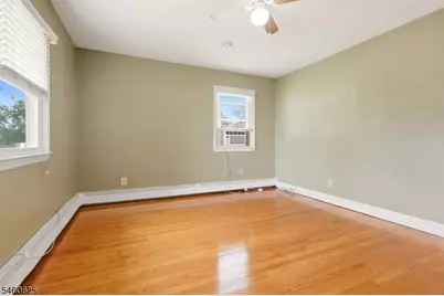 33 Willow Ave, Woodbridge Township, NJ 08830 - Photo 9