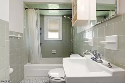 33 Willow Ave, Woodbridge Township, NJ 08830 - Photo 3