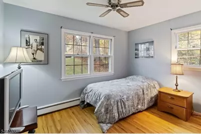 77 Sun Valley Way, Morris Plains, NJ 07950 - Photo 21