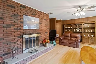 77 Sun Valley Way, Morris Plains, NJ 07950 - Photo 9