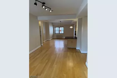 70 S Munn Ave #1008, East Orange, NJ 07018 - Photo 3