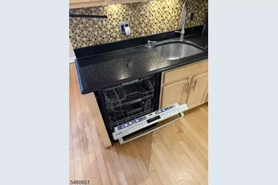 70 S Munn Ave #1008, East Orange, NJ 07018 - Photo 7