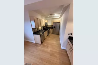 70 S Munn Ave #1008, East Orange, NJ 07018 - Photo 9