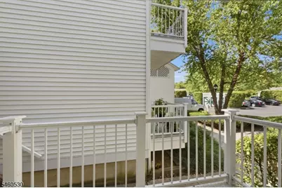 125 Smithfield Ct, Bernards Township, NJ 07920 - Photo 13