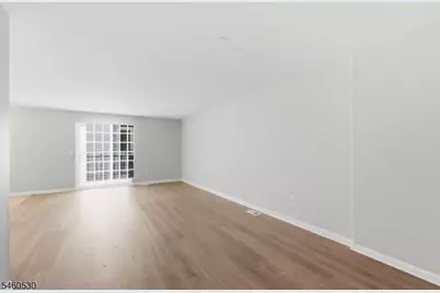 125 Smithfield Ct, Bernards Township, NJ 07920 - Photo 15