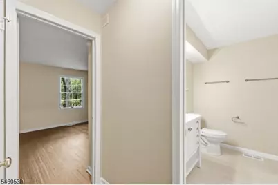 125 Smithfield Ct, Bernards Township, NJ 07920 - Photo 17