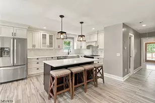 513 Wills Rd, Roxbury Township, NJ 07850 - Photo 9