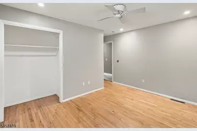 513 Wills Rd, Roxbury Township, NJ 07850 - Photo 15