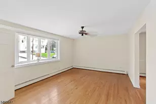 14 Pine St, Kearny, NJ 07032 - Photo 7