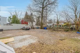 54 Thomas St, Bloomfield, NJ 07003 - Photo 13