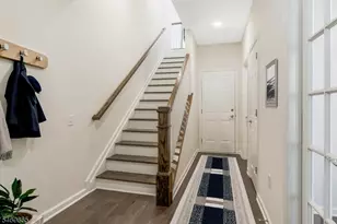 17 Gala Ct, Livingston Twp., NJ 07039 - Photo 5