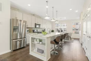 17 Gala Ct, Livingston Twp., NJ 07039 - Photo 3