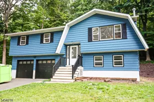 95 Longwood Lake Rd, Jefferson Township, NJ 07438 - Photo 1