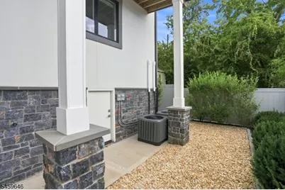 1439 River Rd #1, Edgewater, NJ 07020 - Photo 43