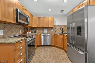 510 Pennsylvania Ave, Pohatcong Township, NJ 08865 - Photo 5