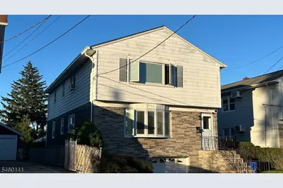 43 Oakwood Ave, Bloomfield, NJ 07003 - Photo 9