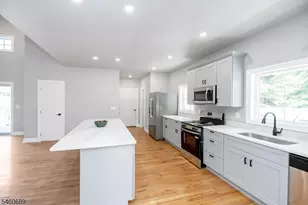 81 Belview Rd, Lopatcong Township, NJ 08865 - Photo 15