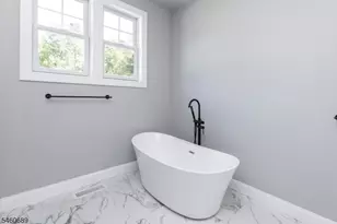 81 Belview Rd, Lopatcong Township, NJ 08865 - Photo 25