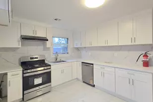 76 Baldwin Pl, Belleville, NJ 07109 - Photo 3
