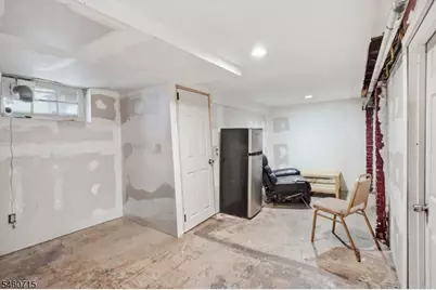 1053 Sanford Ave, Irvington, NJ 07111 - Photo 33