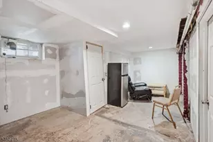 1053 Sanford Ave, Irvington, NJ 07111 - Photo 33