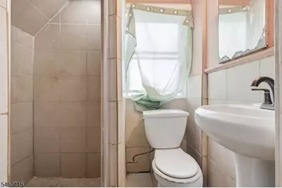 1053 Sanford Ave, Irvington, NJ 07111 - Photo 29