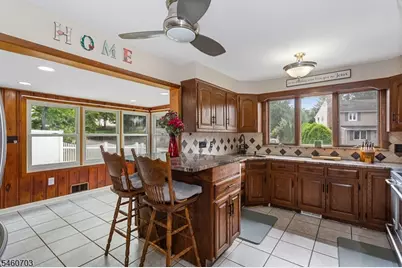 10 Cayuga Trl, Wayne, NJ 07470 - Photo 7